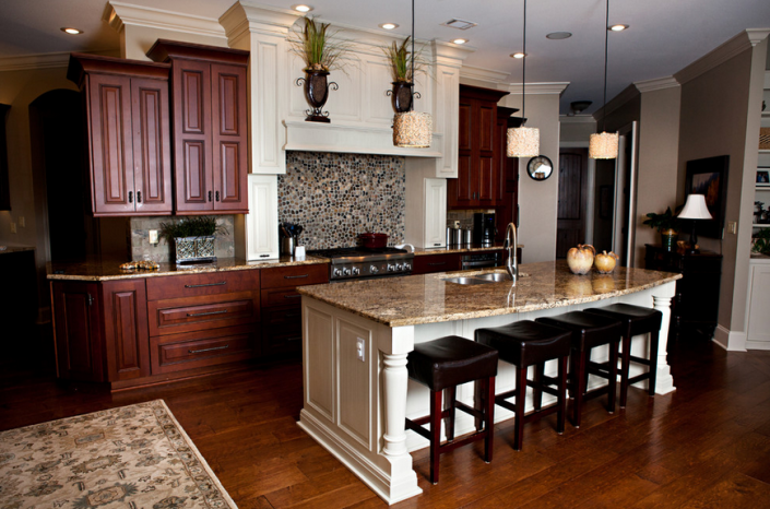 Gorgeous Kitchen with Cabinetry and Kitchen Island