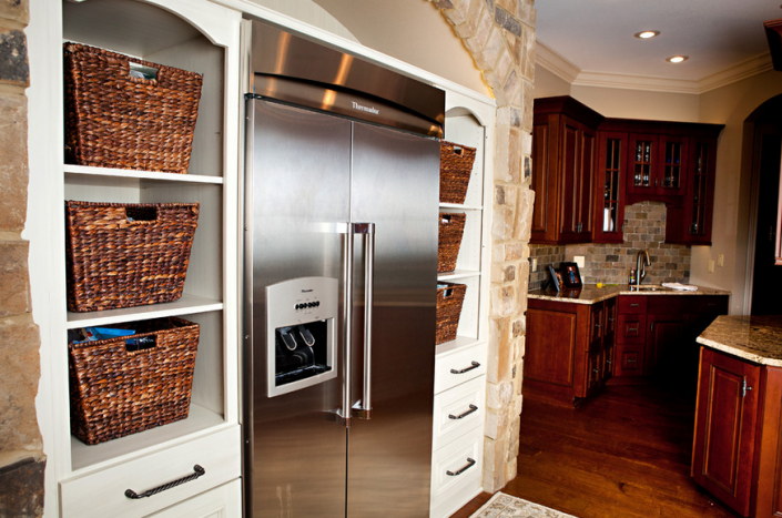 Fridge with Storage Bins